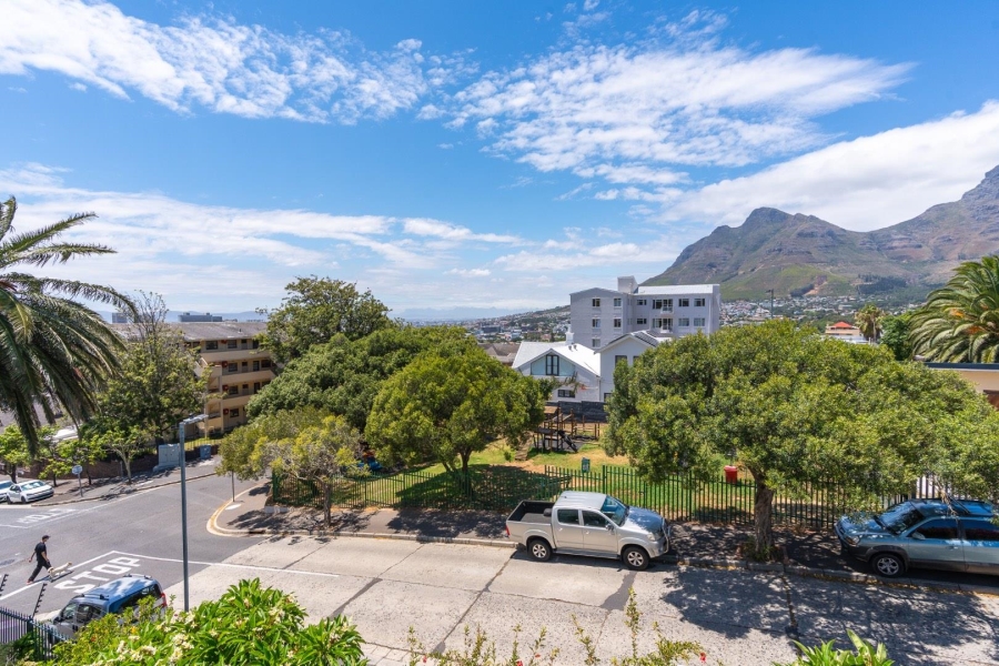 To Let 2 Bedroom Property for Rent in Tamboerskloof Western Cape